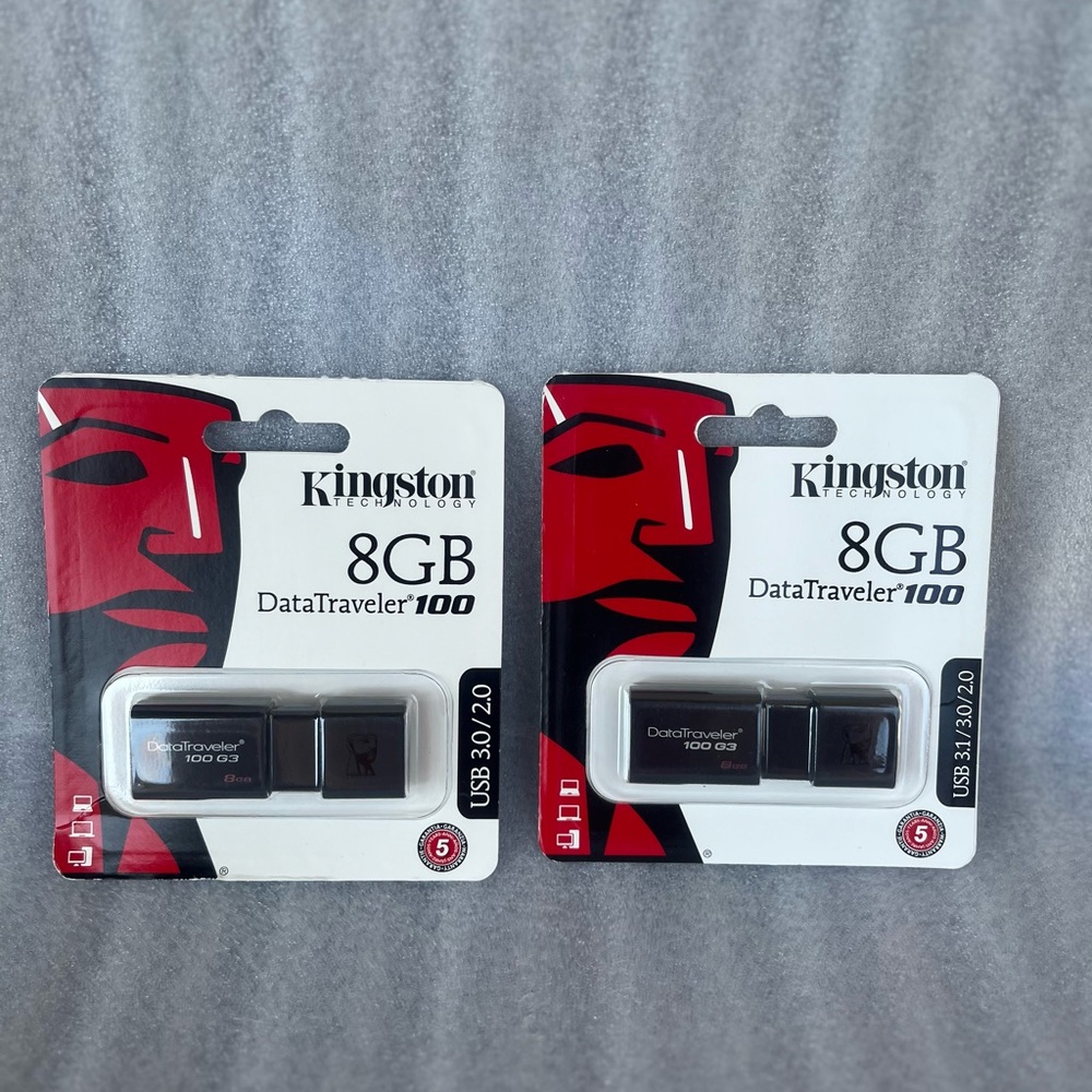 Bundle of 2 8GB Kingston 8GB Data Traveler USB Flash Drive